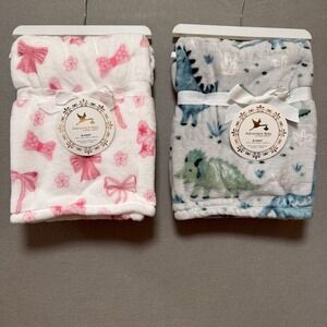 NWT Adirondack Baby Lot of‎ 2 Blankets 30 x 40 Pink Bows Blue Dinosaurs